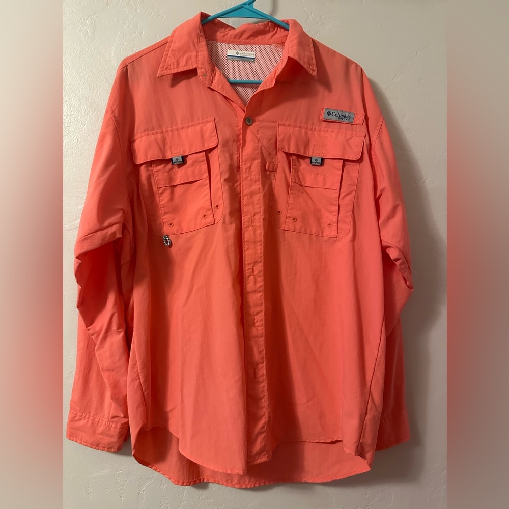 Salmon Columbia PFG fishing shirt, women’s size small
